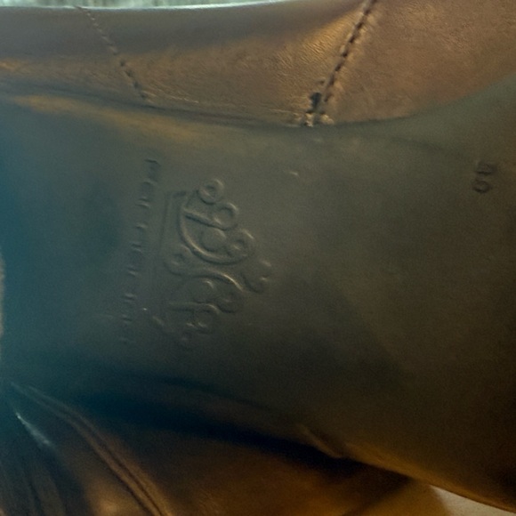 Fornarina 8.5 (39) MINT almost BRAND new Dark Brown Leather Boots with tassles - Picture 12 of 16